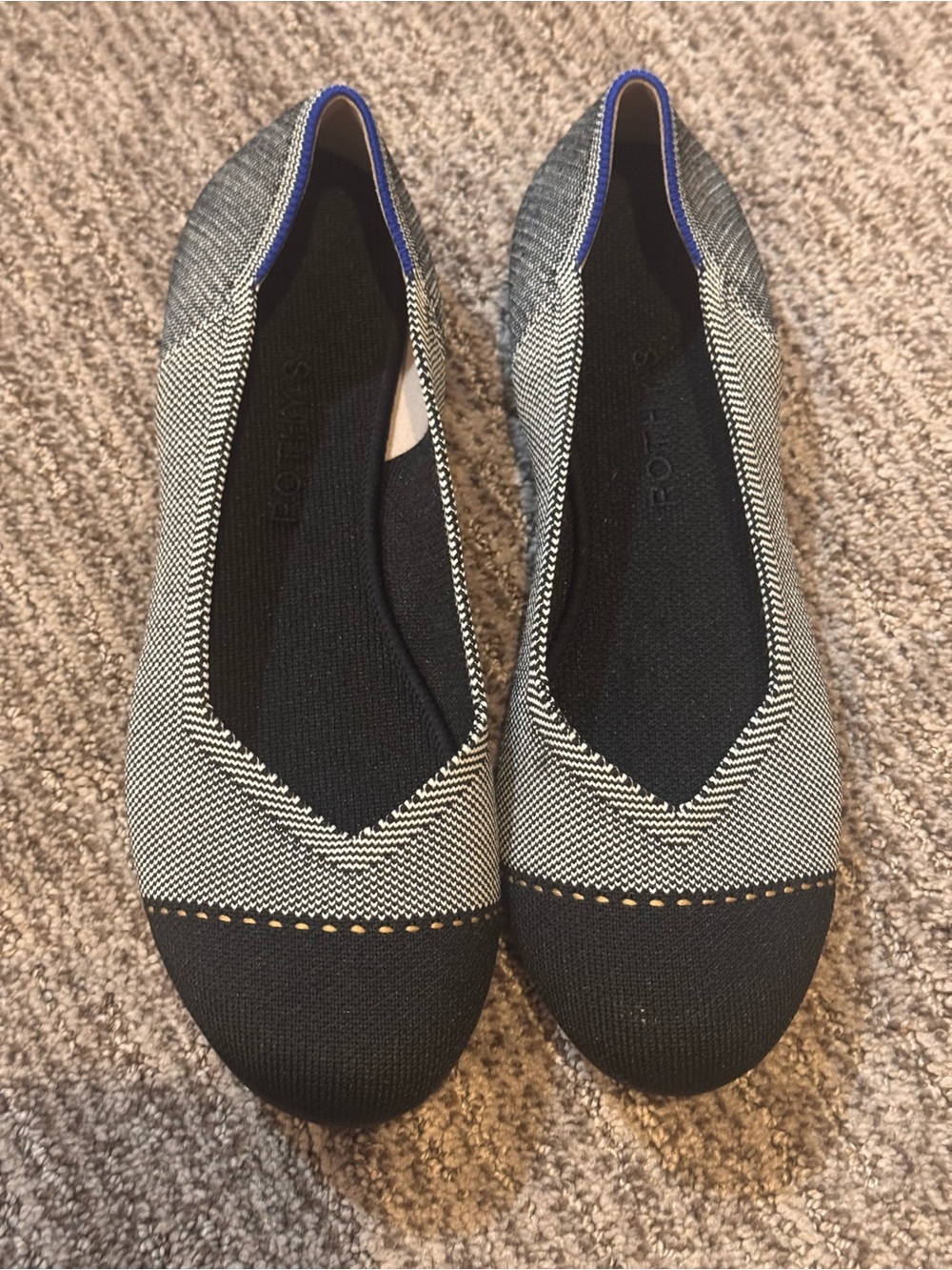 Rothy’s  Black & Gray round toe ballet flat. Size 9